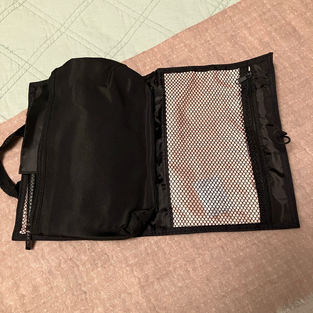 Makeup Brush Bag - Picture 3 of 6